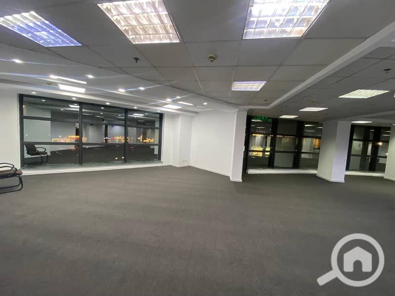 13 PHOTO-2025-12-07-22-36-42 13. jpg