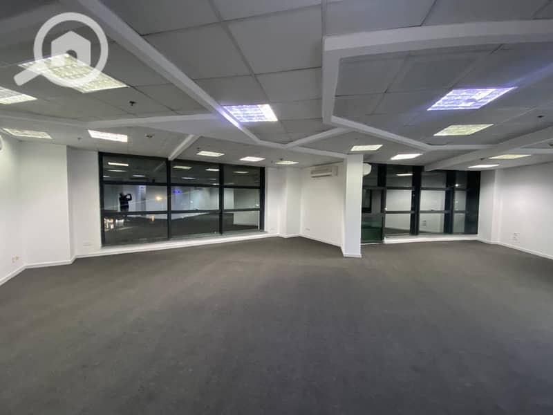 16 PHOTO-2025-12-07-22-36-42. jpg