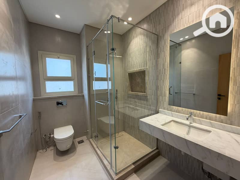 9 WhatsApp Image 2026-01-13 at 17.06. 56 (1). jpeg