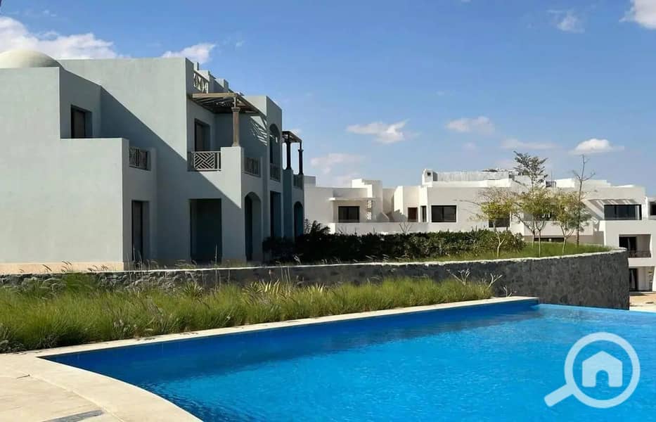 13 5489213-b8c99o. jpg