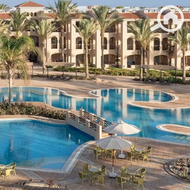 10 imgi_5_683f77f0c080e3e7e6d08add_About. jpeg