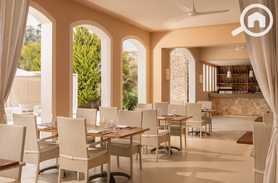 25 imgi_16_6855dae459a4e19b9546ffad_03. jpeg