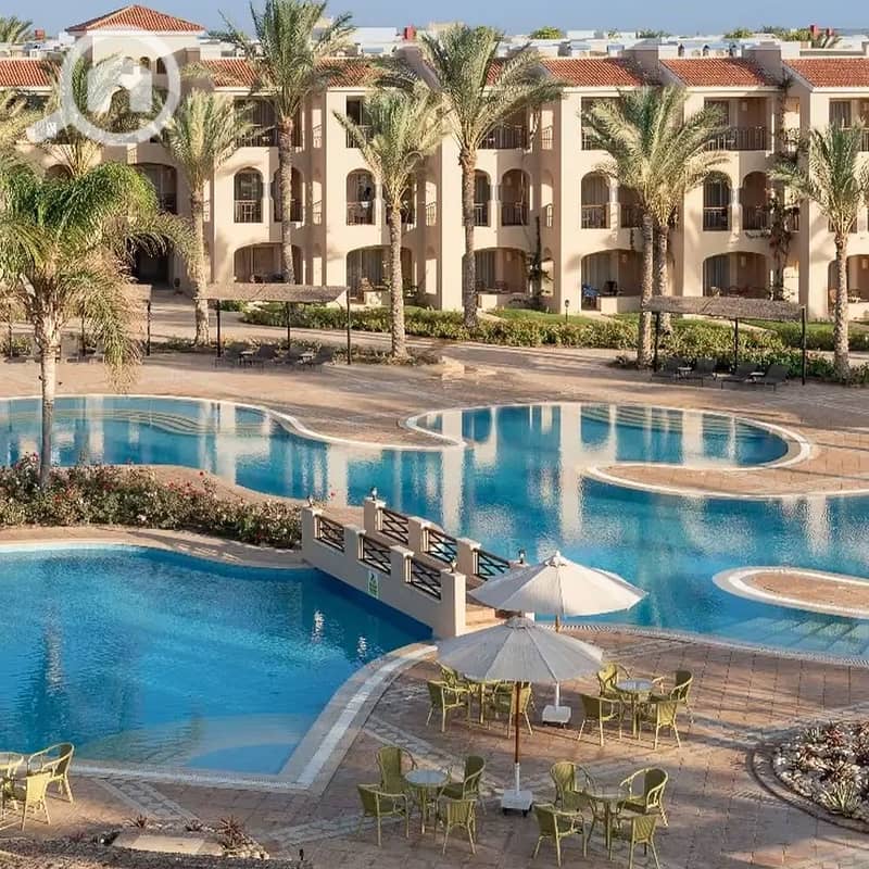 2 imgi_5_683f77f0c080e3e7e6d08add_About. jpeg