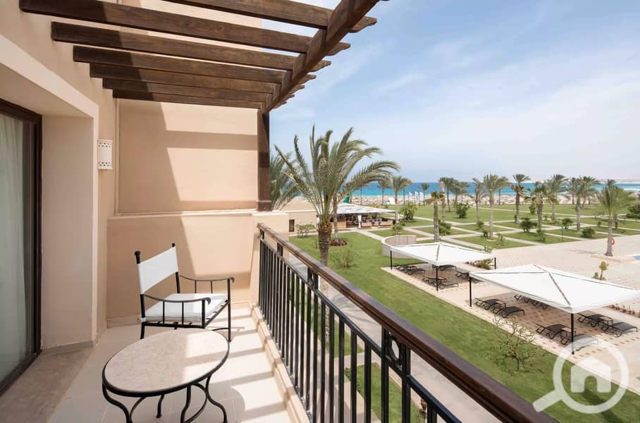 23 imgi_17_6855d9e5ba7328c895aad74d_05. jpeg