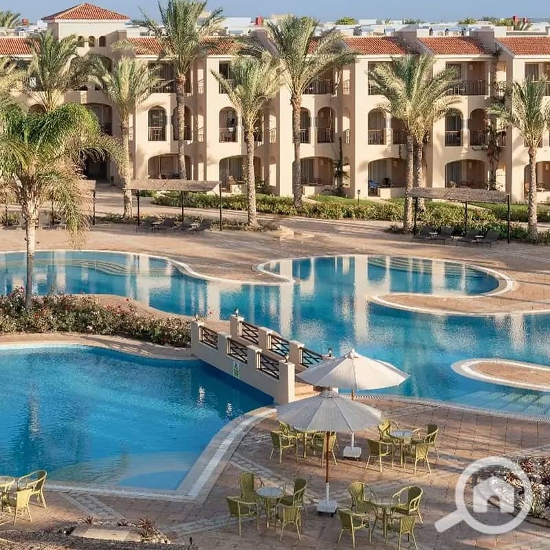 9 imgi_5_683f77f0c080e3e7e6d08add_About. jpeg