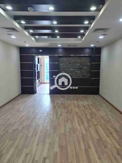 مکتب  للايجار في الشيخ زايد، الجيزة - 20260125_143726. jpg