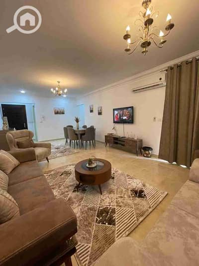 فلیٹ 3 غرف نوم للايجار في مدينتي، القاهرة - 1000630900. jpg