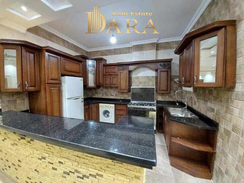 10 b0b98ec2-0ab6-4251-a11f-c8a94fec2e53. jpg