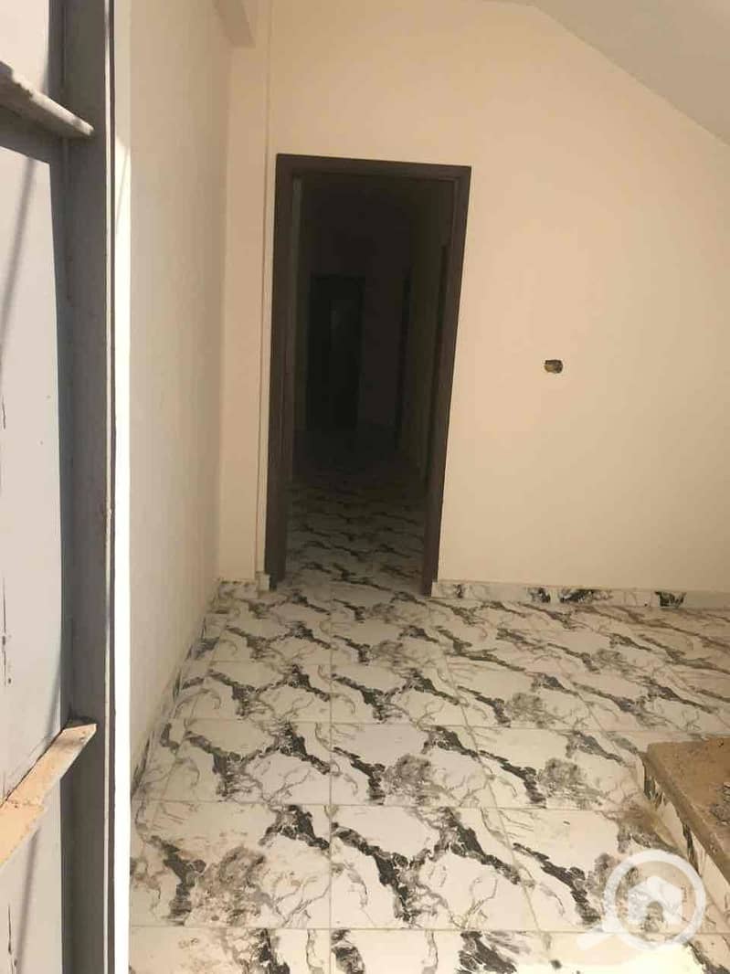 10 b6771826-185d-4a91-a7ef-7568e15d1199. jpg