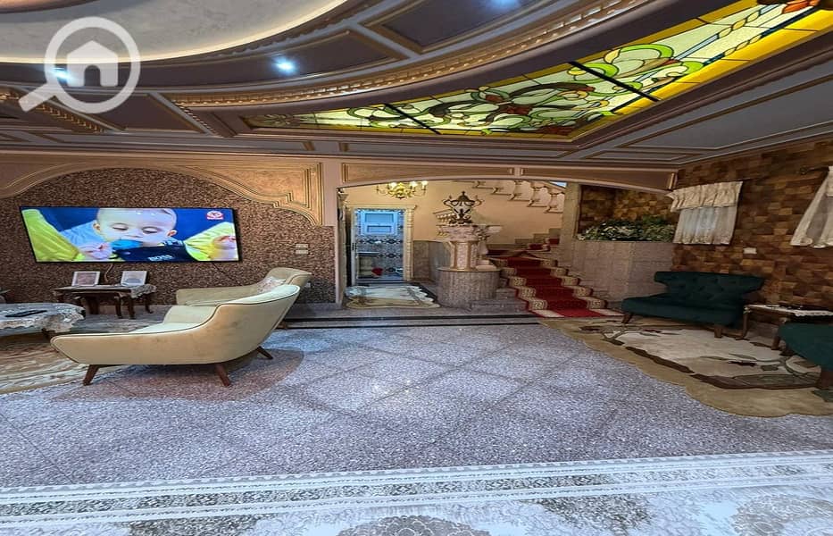 25 615da963-75d2-4b4f-ab87-fa3058e0d0d4. jpg