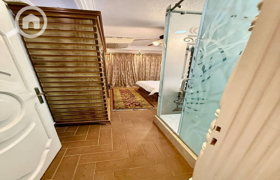 30 b7a18e3c-1e59-4b75-a4b0-3ec2e5062484. jpg