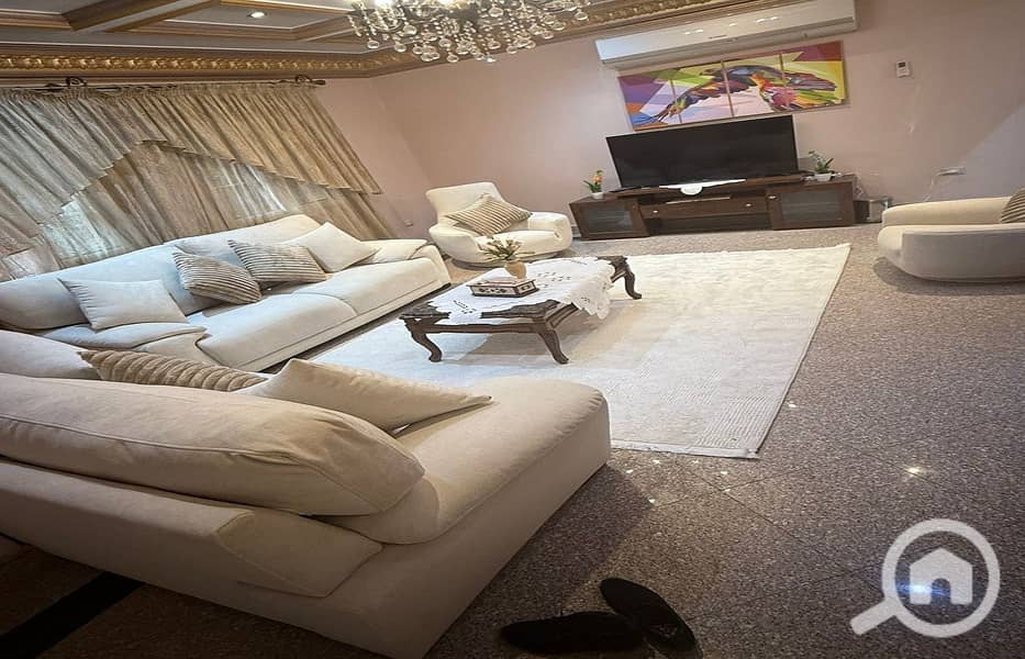 38 db6c61c9-f1db-40e4-aff7-2e0c3085171f. jpg