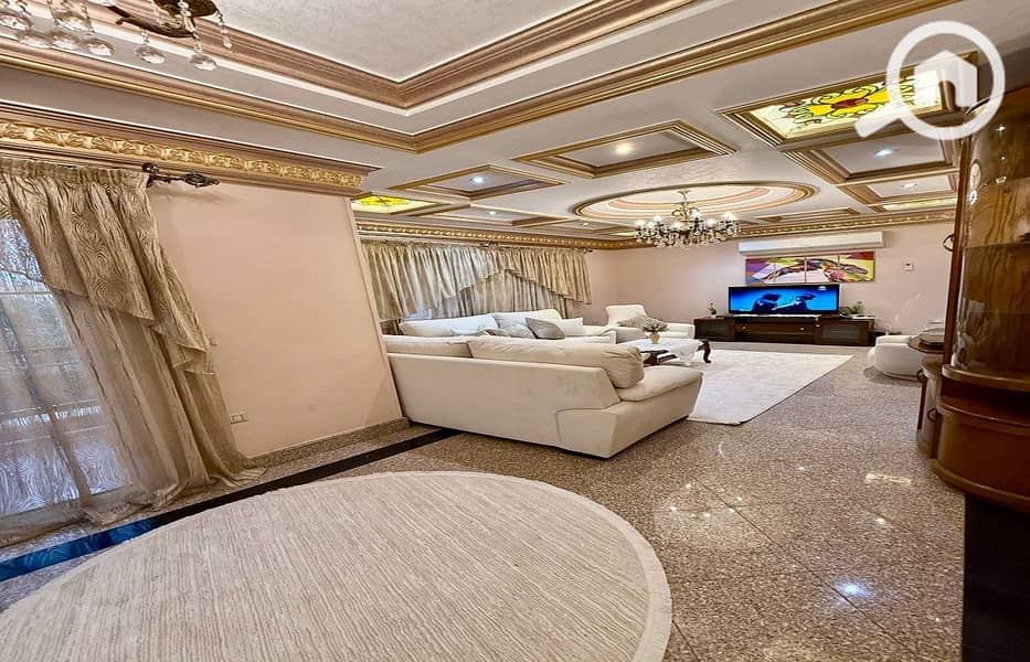 39 e0e26fd8-77a0-4872-86ad-c336591de6f2. jpg