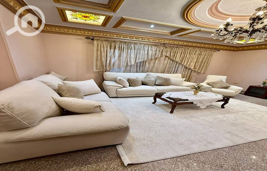 40 ec2b4eeb-f2b8-4d6c-8d5c-7e6b73d1b5aa. jpg