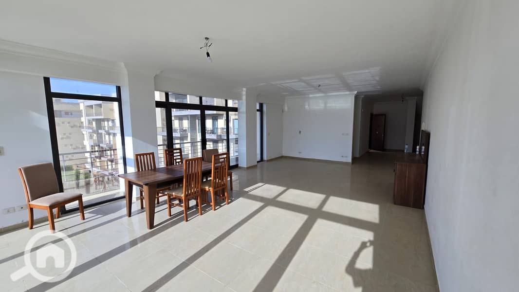 11 e7bd0874-1015-46a6-a6f2-30e2f9ce9a48. jpeg