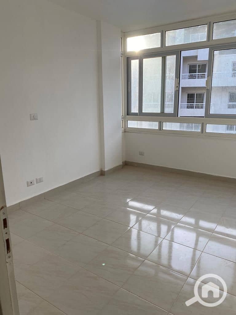 3 666d7ae0-7b6d-4f06-9fd6-16e6f19a6ed0. jpg