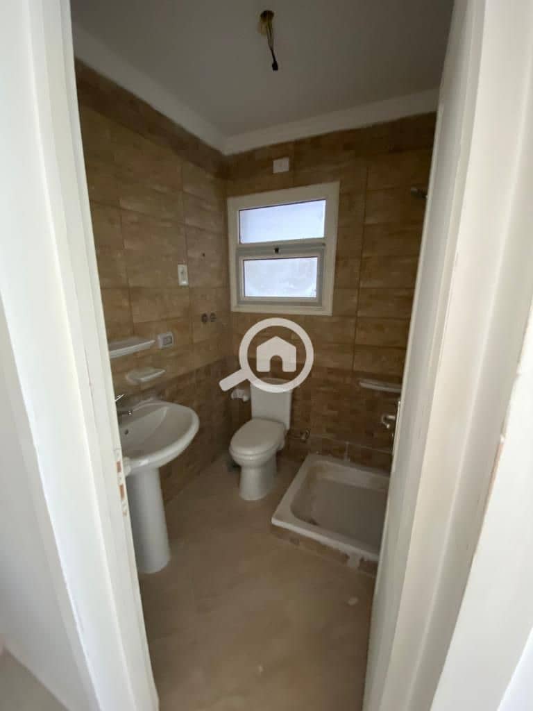 4 1a318169-c579-487f-8fdc-8156a2a4cf5e. jpg