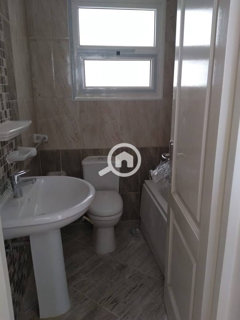 9 31d5793e-edb9-4636-be61-83531ffd1f0e. jpg