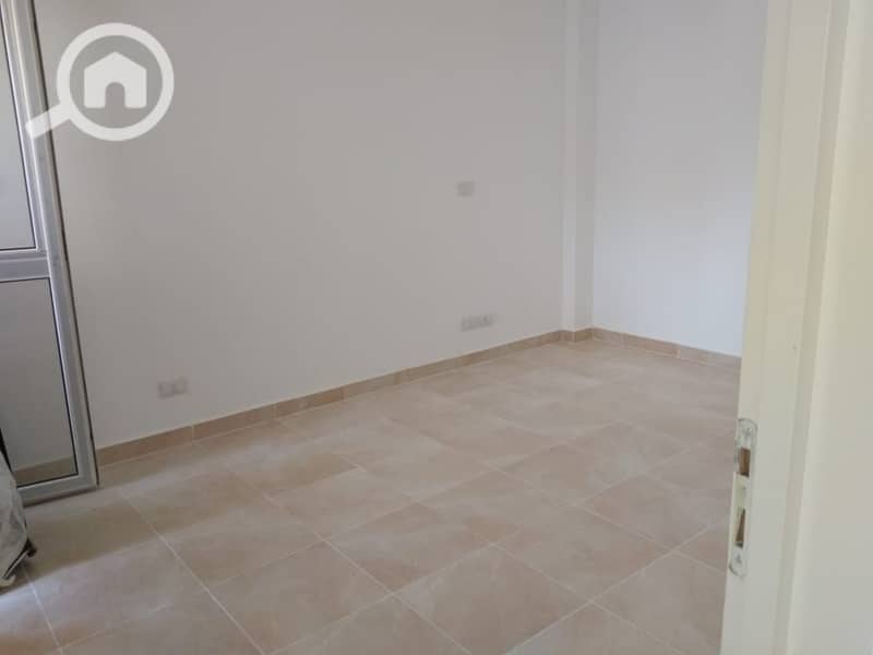 11 78c60559-8693-46f5-99ef-bccd5fd1df66. jpg