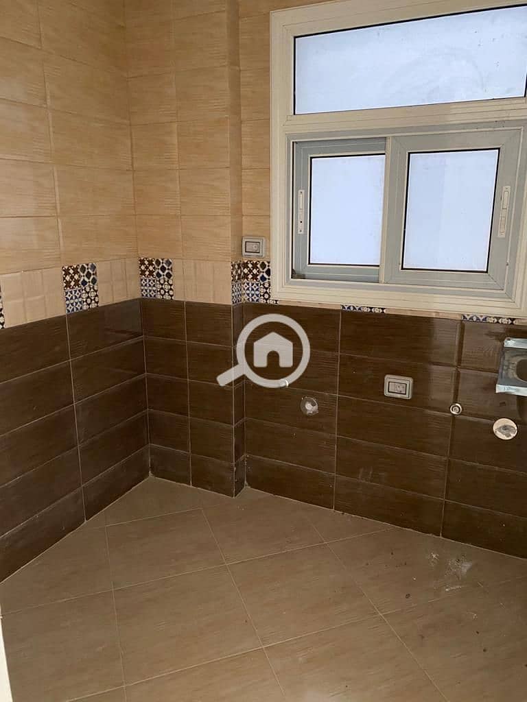 14 5895c344-e952-499e-9856-fa2ca3500a37. jpg