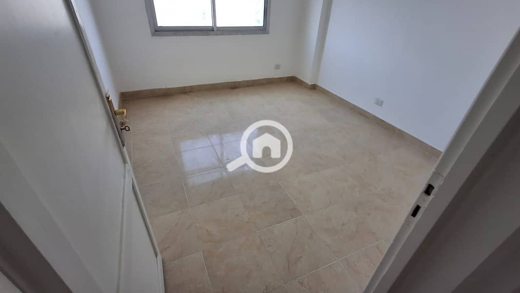 29 eaf6e9d4-72dc-4b9c-9570-19378676e4f3. jpeg