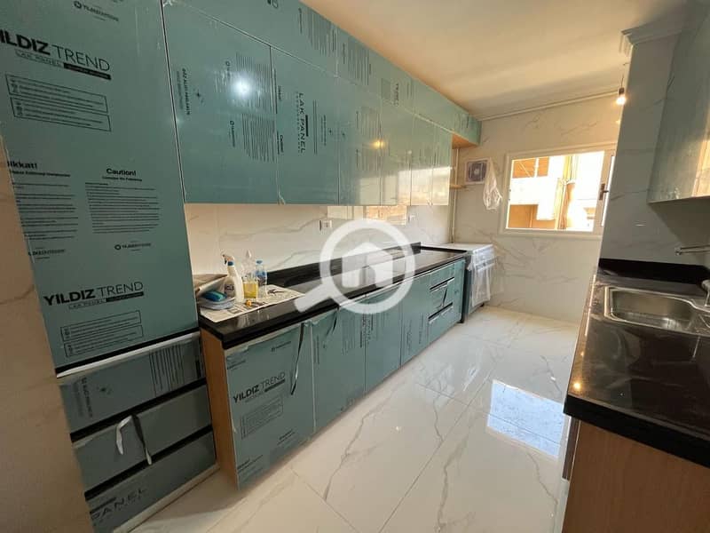 4 063a7fbc-5fb9-4e20-9177-ced8977e32aa. jpeg