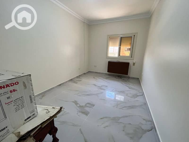 6 894d9b6c-ae1d-4f78-87de-02dec2cc6017. jpeg