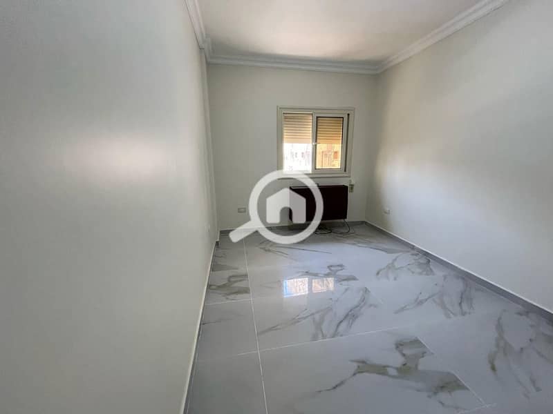 9 e8bb3c1e-6c24-4c13-82c1-568c2b5b32b8. jpeg