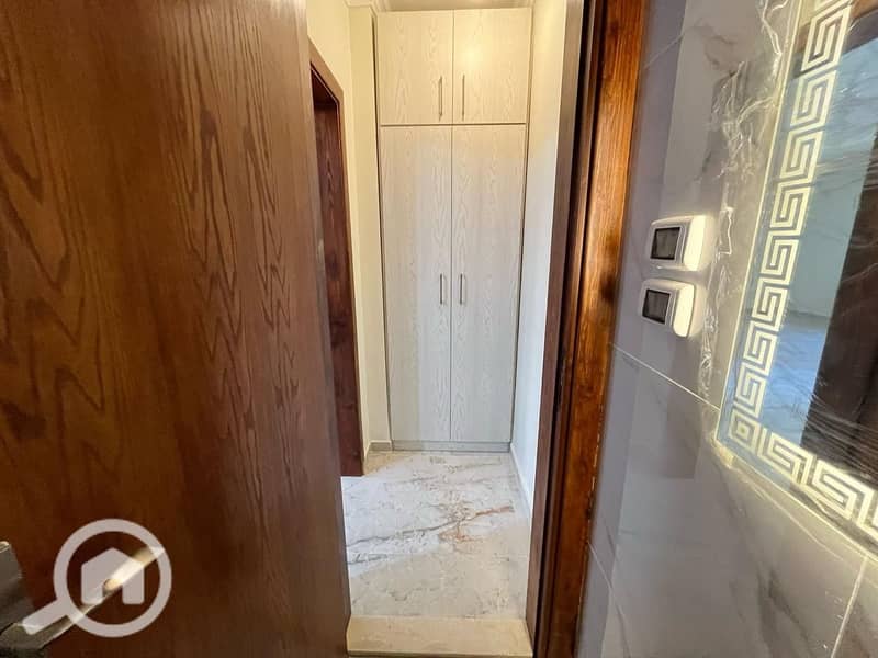 17 63417387-3db1-4e2f-91d1-2d693f605916. jpeg