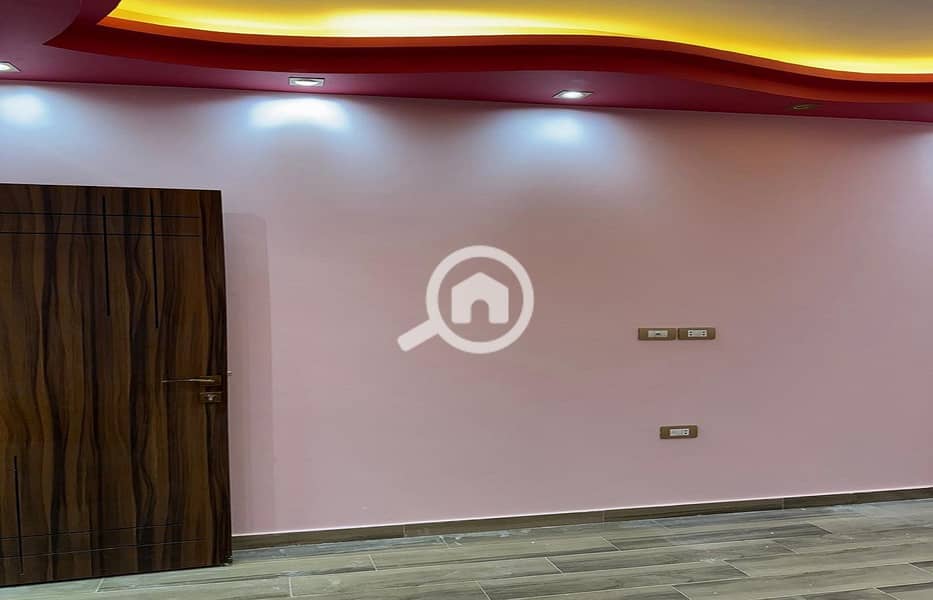 16 2e961349-e8c0-4244-a125-f19bb18d35d9. jpg