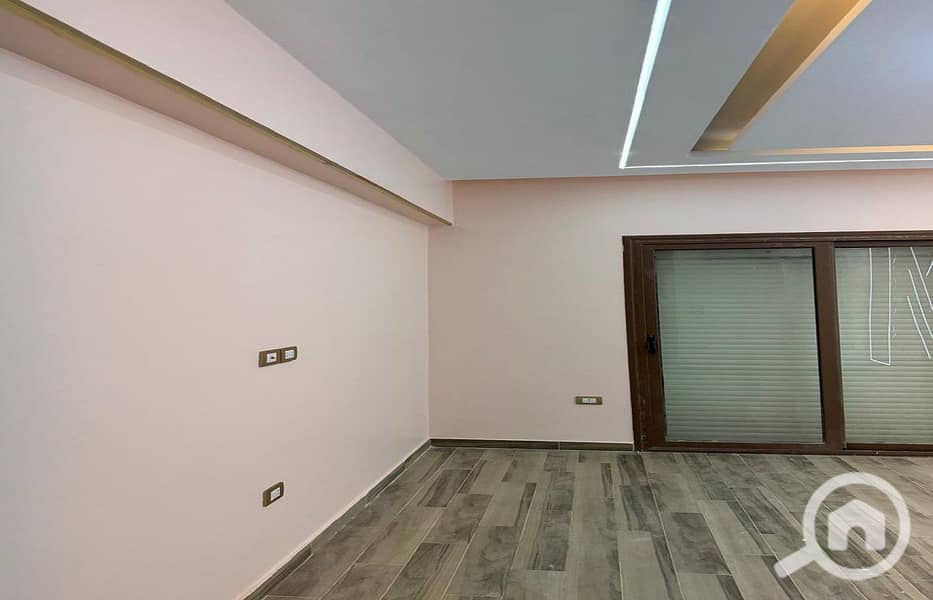 20 54d8c98e-105c-4ff7-9523-b947a66bce2a. jpg