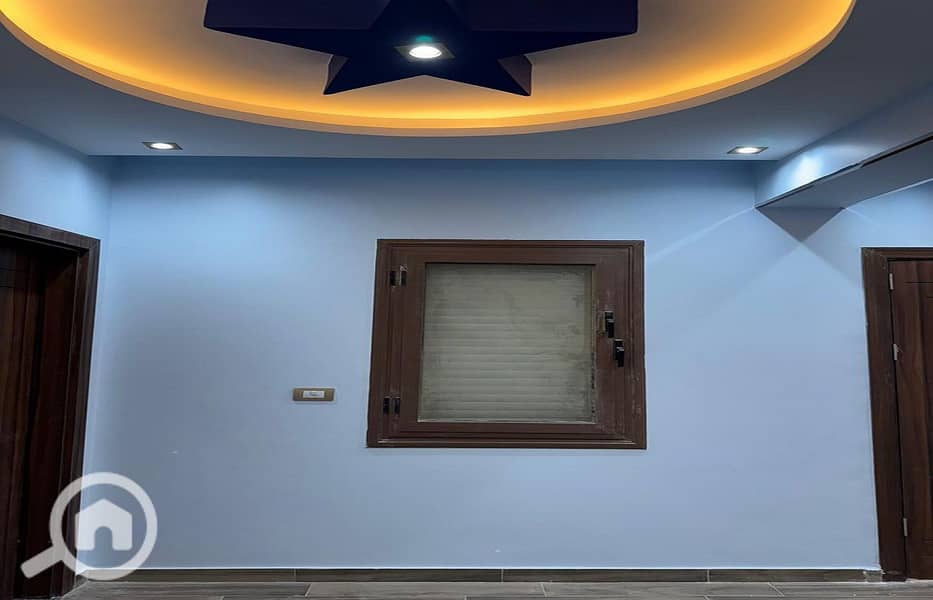 24 aa56c889-318f-4a1c-ab99-3437d8bbf34d. jpg