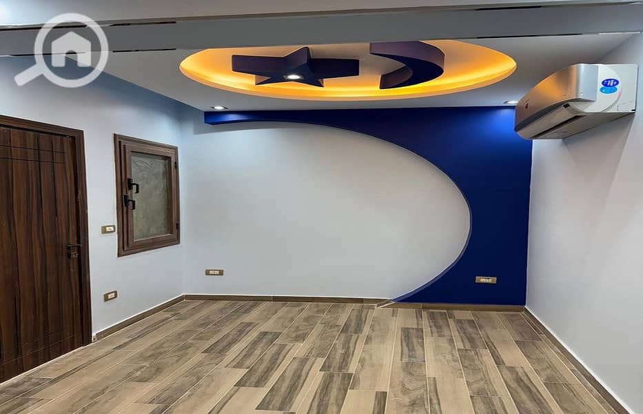 33 e6bd75db-e631-4816-b5f8-a567dad89575. jpg