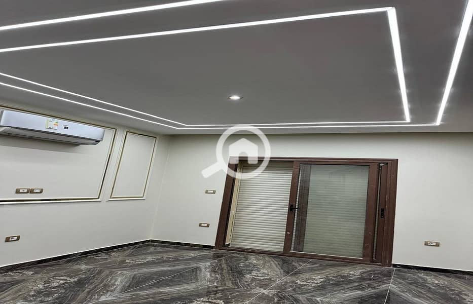 36 c63870f2-41c2-41cd-a2d7-98d2d70e8c08. jpg