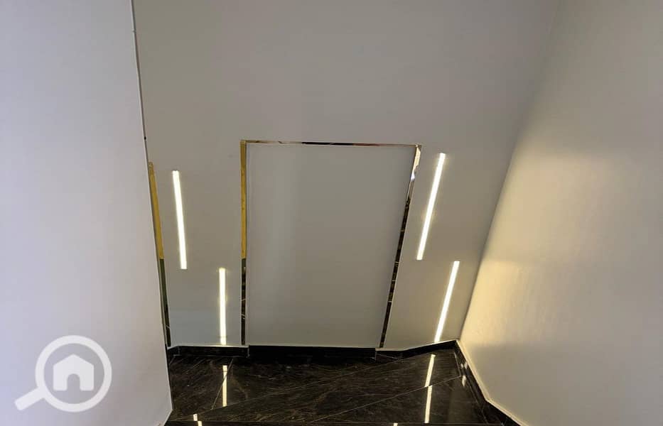 39 f47203ab-f3df-4284-8000-638bc7ae6cc6. jpg