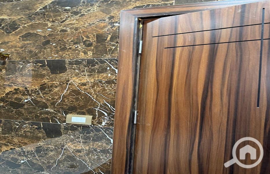 45 a8456656-b507-4f92-afc1-6e727c196c41. jpg