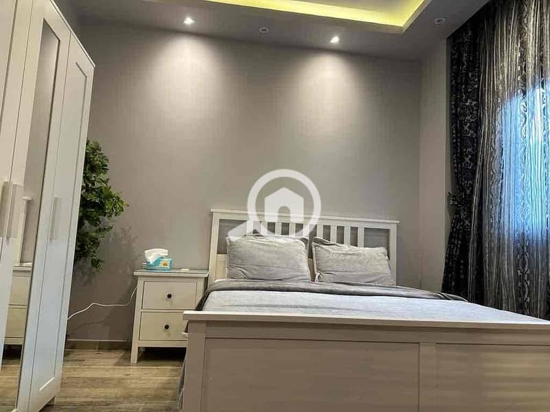 12 ffc5deba-9655-47b2-88cf-70fa89aa2894. jpg