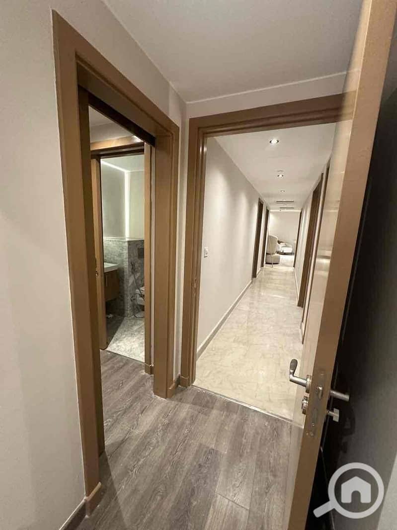 12 cddd1a63-d3ef-4995-8446-465c3ae368eb. jpg