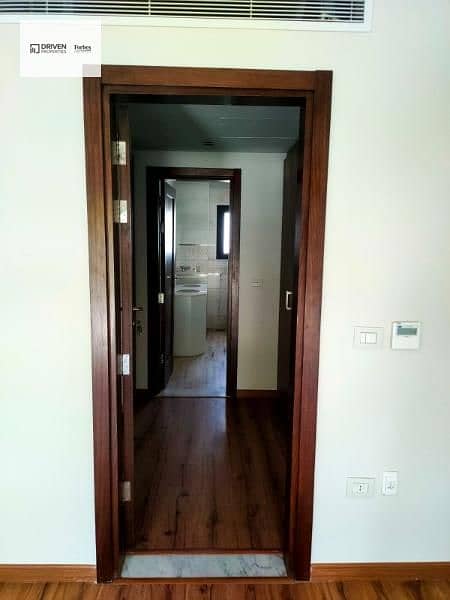 24 WhatsApp Image 2026-01-29 at 9.21. 06 PM (1). jpg