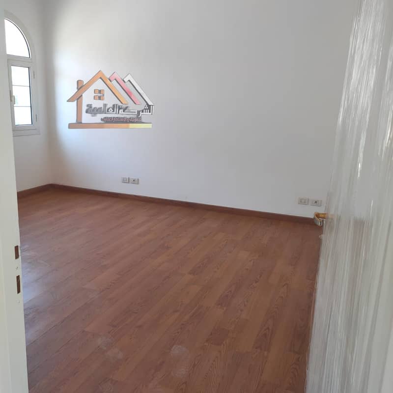 8 صورة واتساب بتاريخ 1446-03-13 في 14.19. 40_0bc516b2. jpg