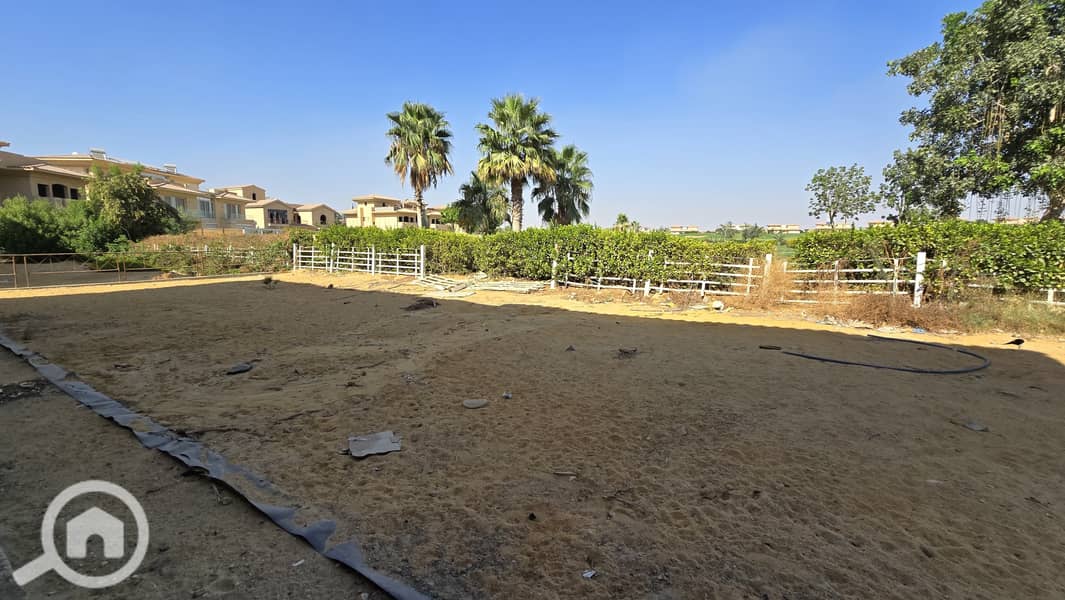 12 1bb0fe07-5834-4fc0-ad56-e8dbc19261fd. jpg