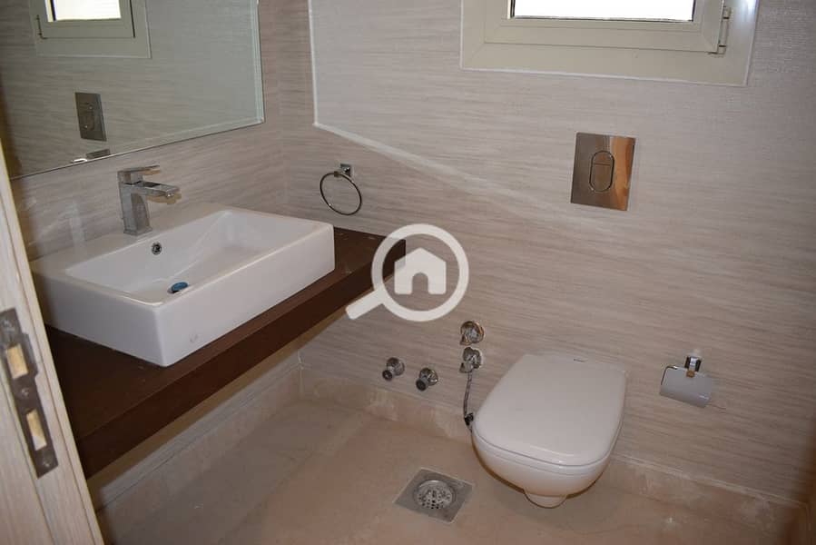 7 PHOTO-2026-01-21-18-25-27 3. jpg