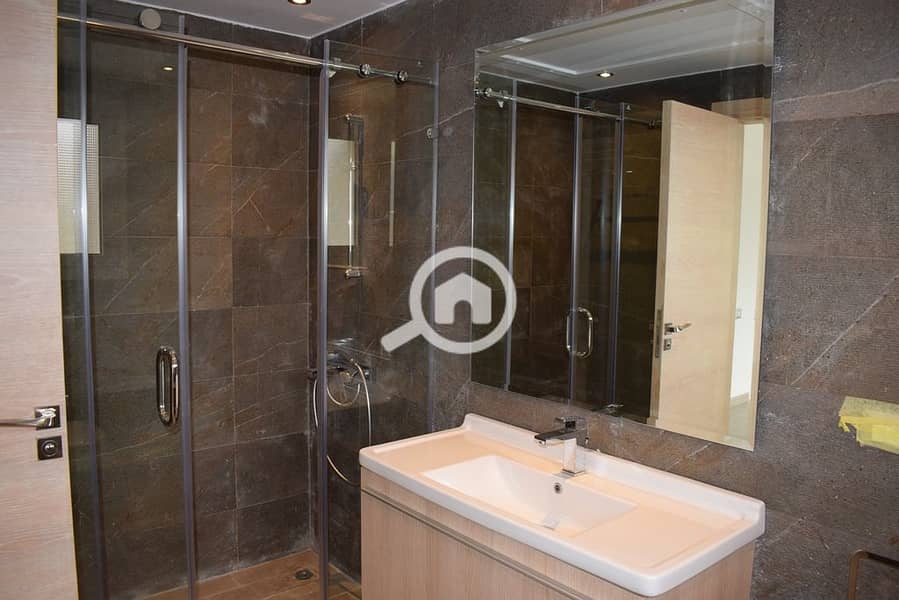 12 PHOTO-2026-01-21-18-25-28. jpg