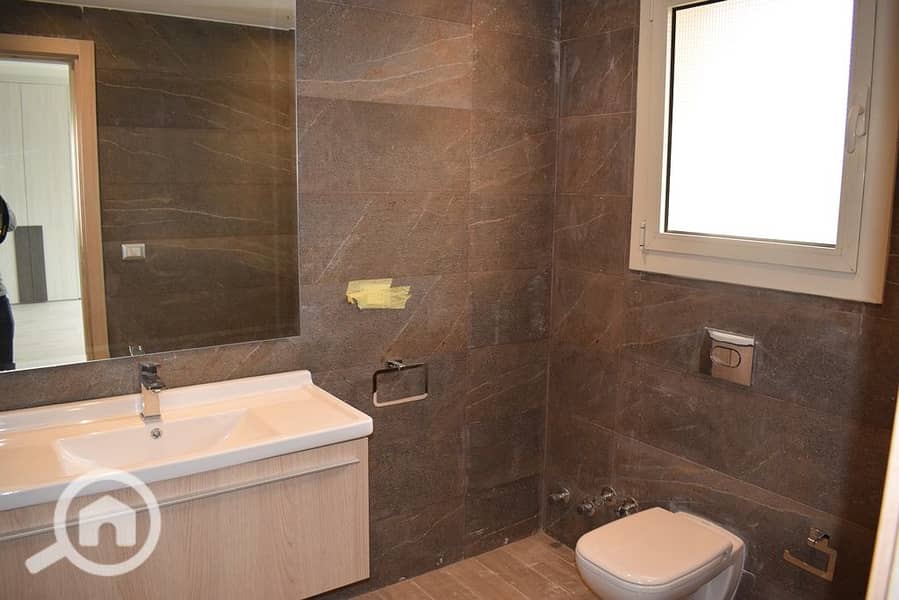 15 PHOTO-2026-01-21-18-25-29 4. jpg