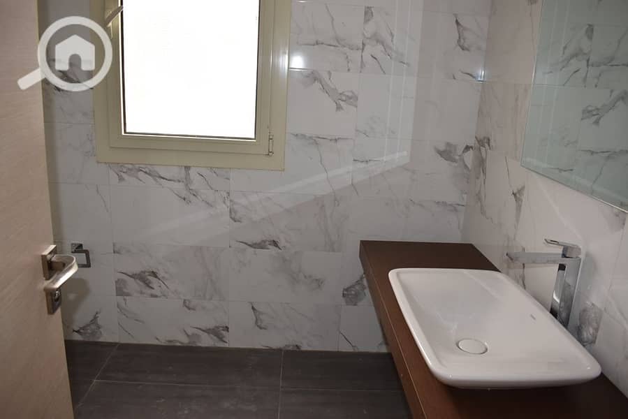 19 PHOTO-2026-01-21-18-25-30. jpg