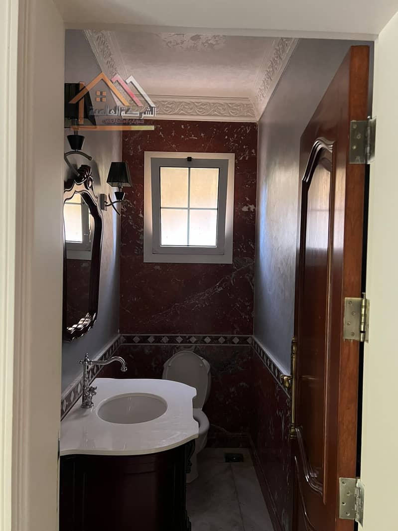 3 4f4f509e-f9ba-4ff9-a929-23f819a88e7c. jpg