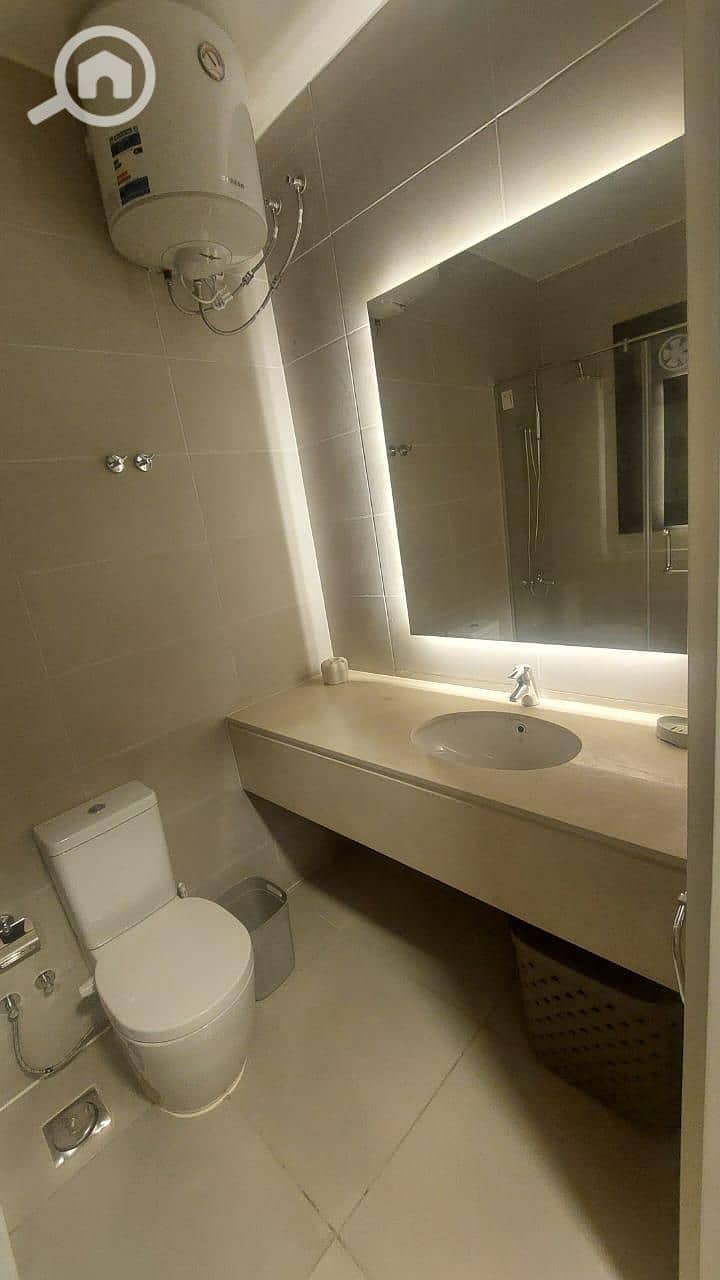 3 9ecb8b1f-ba82-461f-8454-ca6add2180be. jpg