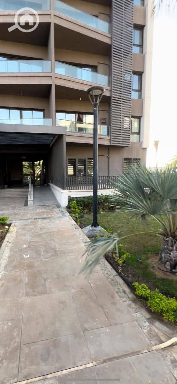 13 c4c715ea-5523-456e-abf5-d849cf0c0503. jpg