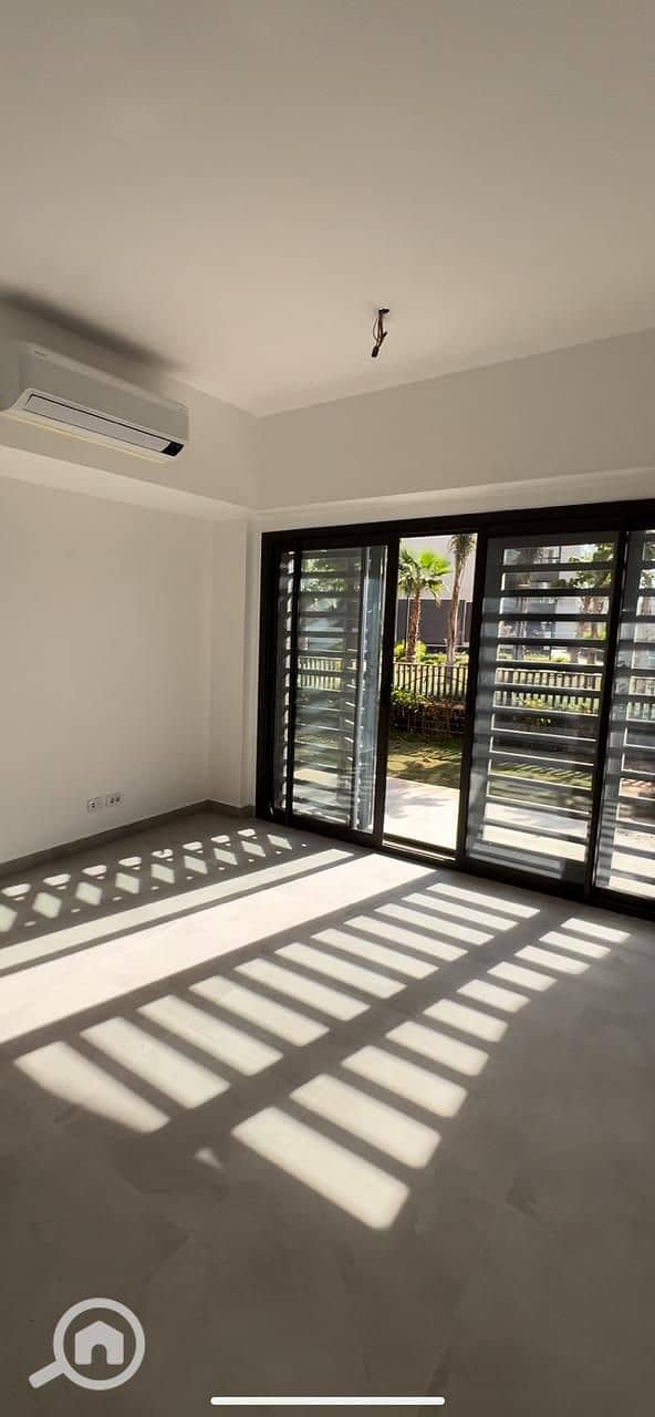 14 c31d2156-855d-4db7-b253-fd4d4094a530. jpg