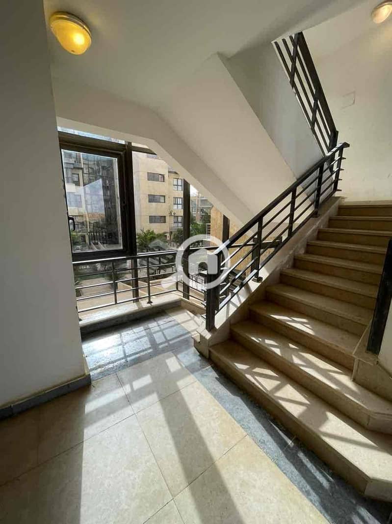 3 44a20a0e-5972-4f1f-8790-36d9d9da5059. jpg